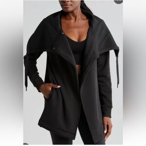 Zella amazing cozy wrap sweater. Fleece. Size M. NWT